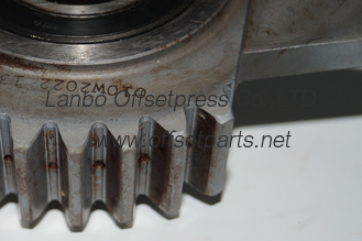 Roland  700 second hand gear , 010W202213 , printing machine spare part