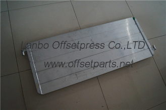 komori L640 old used  oil deflector L1090 x W 440 mm for offset printing machine