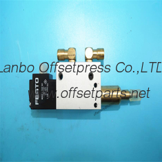 F7.335.002/04 SM102 CD102 cylinder valve unit D8 H17 valve for cd102 press F7.335.002