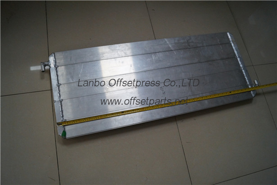 komori L640 old used  oil deflector L1090 x W 440 mm for offset printing machine