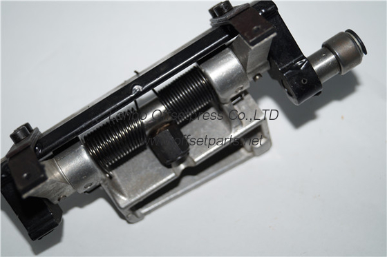 feed gripper complete  42.020.030 used for GTO printing machine