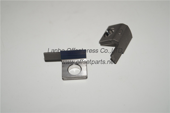 high quality cheap gripper F4.005.124 , original gripper 27/16x16x13.7mm