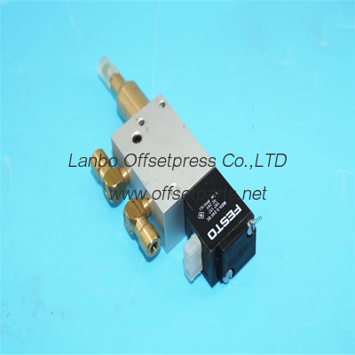 F7.335.002/04 SM102 CD102 cylinder valve unit D8 H17 valve for cd102 press F7.335.002