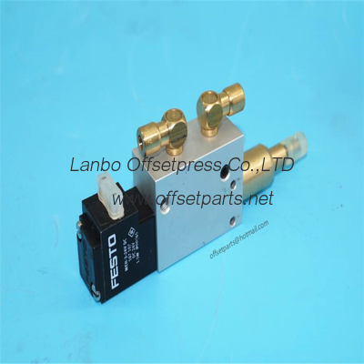 F7.335.002/04 SM102 CD102 cylinder valve unit D8 H17 valve for cd102 press F7.335.002