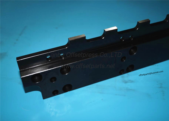 L2.581.208/06 gripper pad for SM74 CD74 XL75 press Length=825.4mm impression cylinder gripper pad L2.581.208